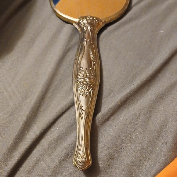 Vintage Hand Mirror with Bird Design - Picture 4 of 7